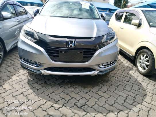 Honda Vezel Hybrid silver colour 2016 4wd image 10