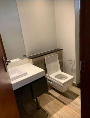 2 bedroom apartment for rent in Westlands Area image 7