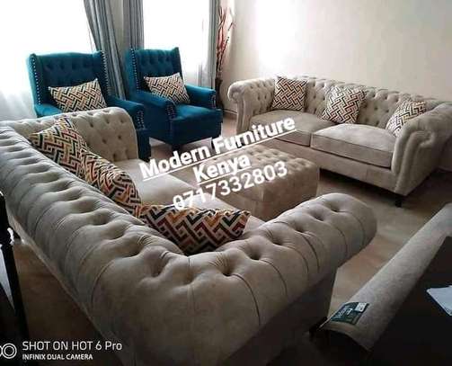 Classic 7 seater Chesterfield image 1