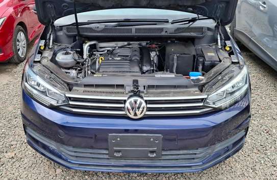 VW TOURAN image 11