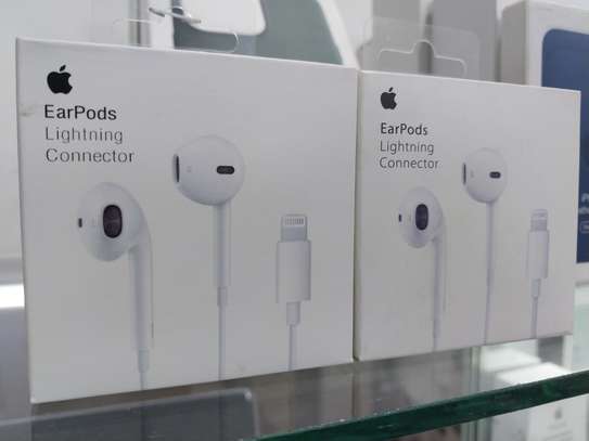 Original Apple Earpods With Lightning Connector For iPhone image 3