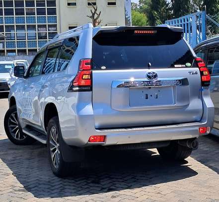 TOYOTA LAND CRUISER (WE ACCEPT HIRE PURCHASE) image 7