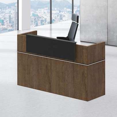 Contemporary Reception Counter Desk image 1