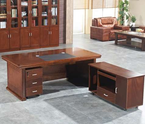 Office Desk: 1400mm Mahogany L-Desk image 6