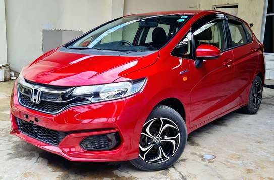 Honda fit Hybrid Red wine. image 3