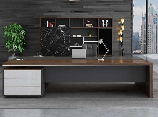 Office Desk: Elegant Wood Finish L-Desk – 1800MM image 3