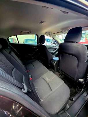 Mazda Axela hatchback image 4