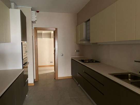 3 Bed Apartment with En Suite at Kileleshwa image 9