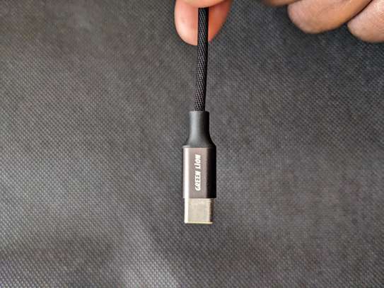 USB C - 3.5mm adapter image 3