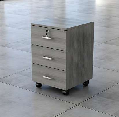 3-Drawer Vertical Mobile File Cabinet with Lock image 6