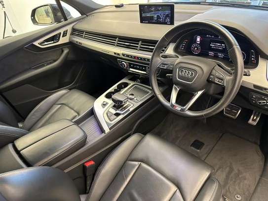 Japan Used Audi Q7, low mileage. image 8