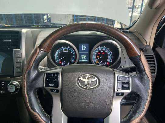 Toyota Premio KDD image 6