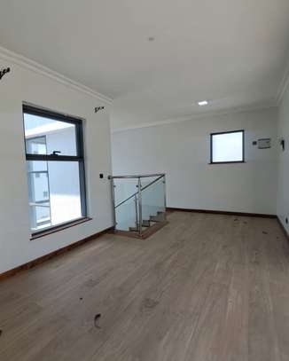 5 Bed Villa with En Suite at Muthangari Drive image 1