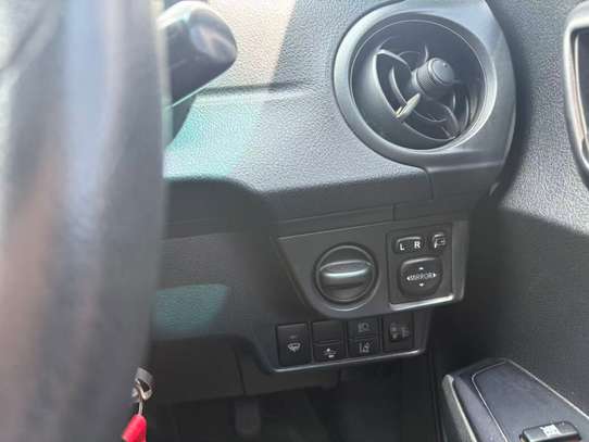 2017 Toyota Fielder image 8