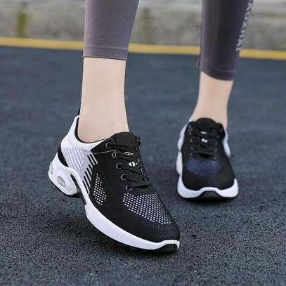 Ladies gym sport shoes image 8