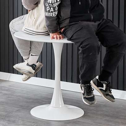 Restaurant Outdoor Dining Table – Modern Round Design image 1