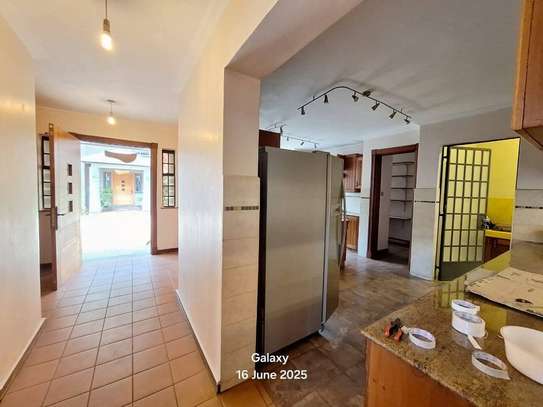 4 Bed Townhouse with En Suite at Peponi Rd image 15