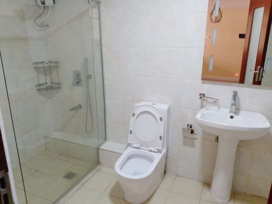 3 Bed Apartment with Swimming Pool in Kilimani image 11