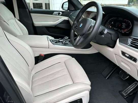 BMW X7 2020 model image 3