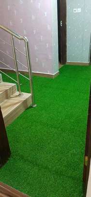 Green grass carpet 💚 image 3