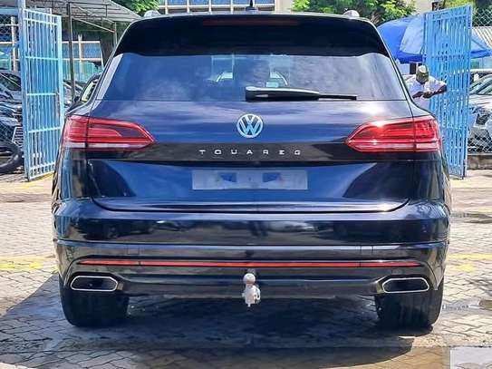 VOLKSWAGEN TOUAREG image 2