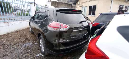 NISSAN XTRAIL With SUNROOF 7 Seater image 15