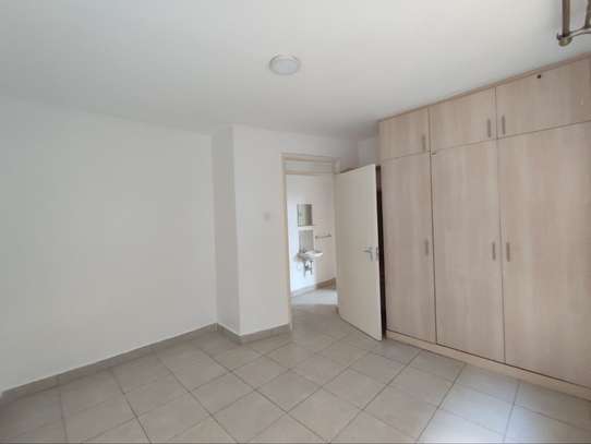 2 Bed Apartment with En Suite in Kilimani image 4