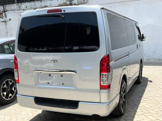 TOYOTA HIACE MANUAL DIESEL (we accept hire purchase) image 4