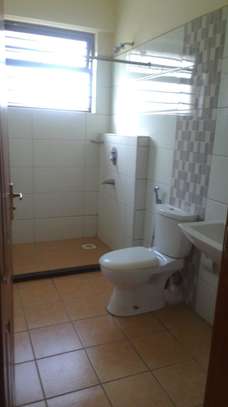 3 Bed Apartment with Lift in Kileleshwa image 11