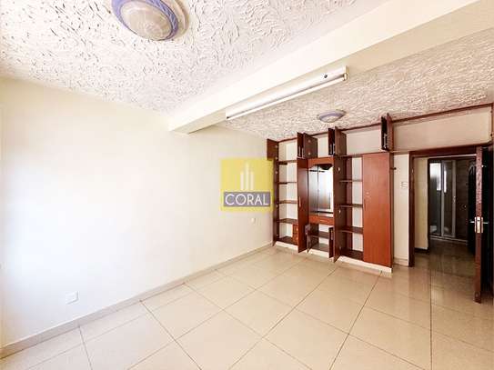 3 Bed Apartment with En Suite in Parklands image 10