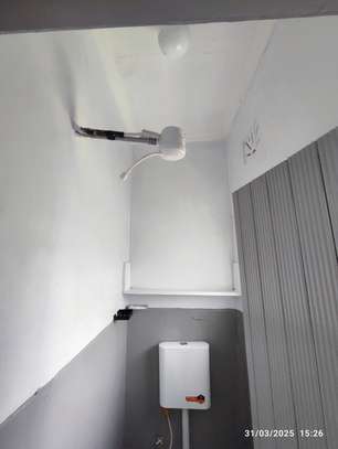 STUDIO APARTMENT TO LET image 6