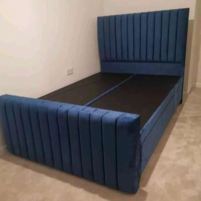 4*6 modern piping design bed image 1