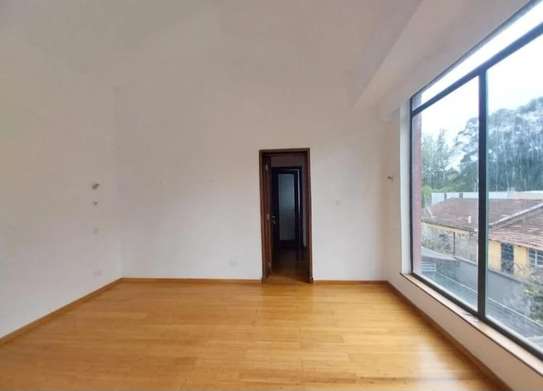 4 Bed Villa with En Suite at Garden Estate Road image 9