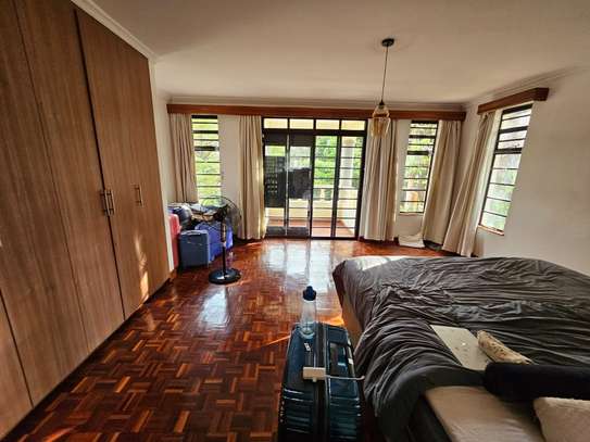 4 Bed House with En Suite in Nyari image 9