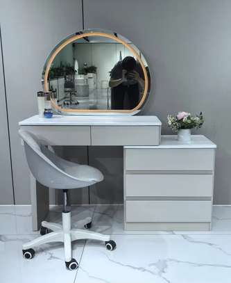 Modern Vanity Makeup Table image 5