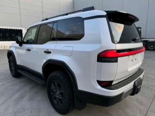 2024 Lexus GX550 image 5