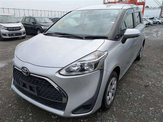 Toyota sienta normal 2018model image 13
