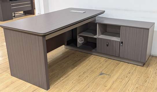 Office Desk : 1.6M Modern L-Shaped Executive Desk image 7