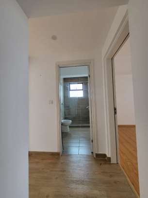 2 Bed Apartment with En Suite at Kindaruma Rd image 5