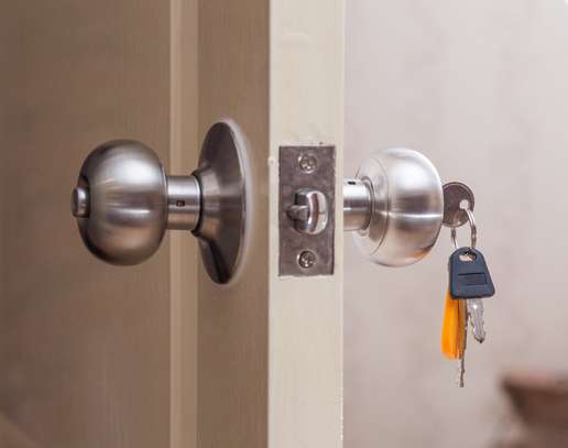 Door Handle Installation or Replacement Services.Best Service Guarantee image 10