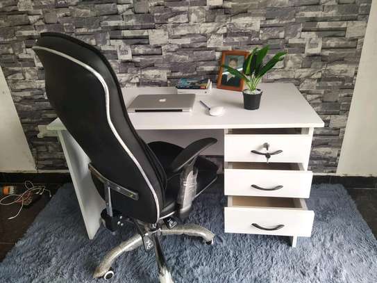 1.2 mtrs office desk plus executive office leather chair image 1