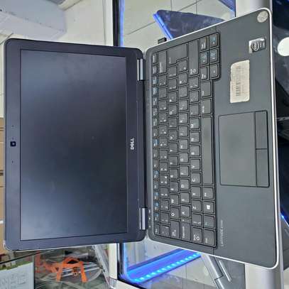 Dell Latitude E7240 Ultrabook PC image 7