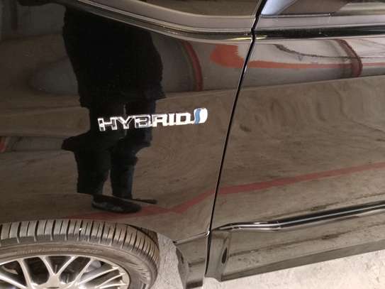 Toyota Noah hybrid metallic black image 6