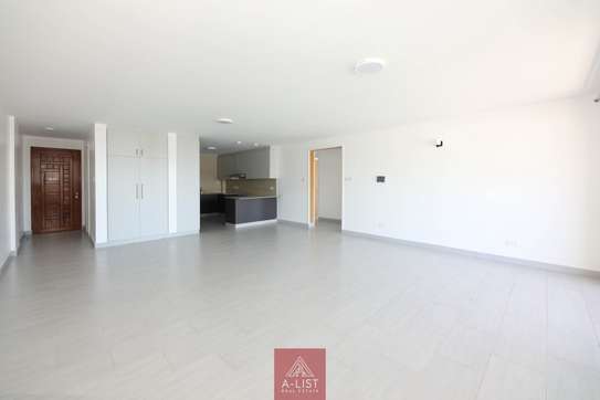 3 Bed Apartment with En Suite at Lavington image 2