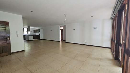 3 Bed Apartment with En Suite at Riverside image 14