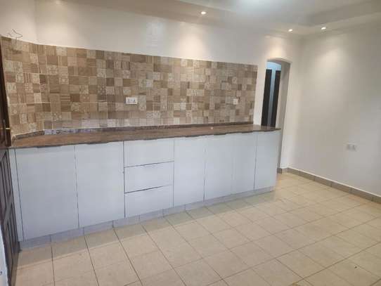 4 Bed Apartment with En Suite in Westlands Area image 4