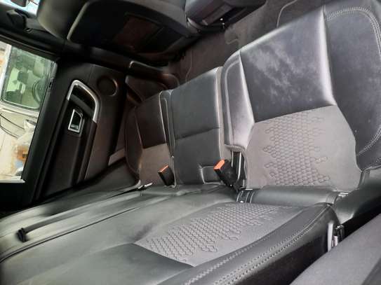 Land rover discovery image 6