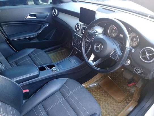 Mercedes Benz CLA180 2015 image 4