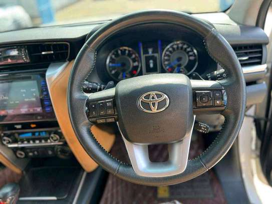 Toyota Fortuner newshape fully loaded 🔥🔥 image 6