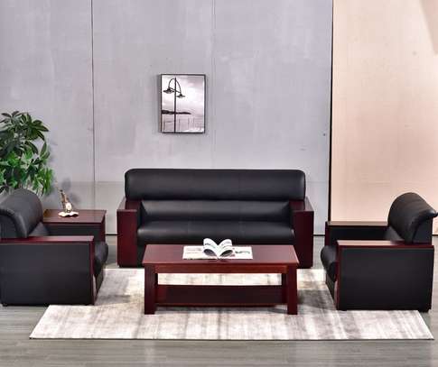 OFFICE SOFA: Executive  Black Office Sofa image 5